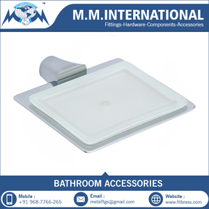 Porte-savon double en verre et en métal Écologique Facile à nettoyer Caractéristiques Conception murale Finition laiton Support chromé Surface pour - Product Image 5