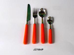 L'ensemble de couverts en acier à poignée en résine de couleur jaune peut être dans n'importe quelle vaisselle de couleur - Product Image 3