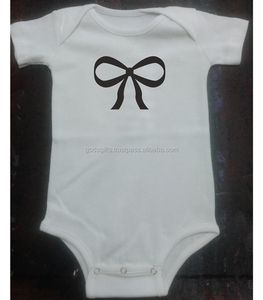 Combinaison bébé unisexe en fibre de bambou douce et mélange de coton biologique respirant, motif floral hivernal, vente en gros pour les acheteurs mondiaux - Product Image 5