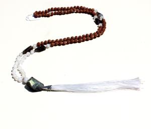 Collier Mala en pierre de lune naturelle, 108 perles, fait à la main, collier perlé d'artiste indien - Product Image 4