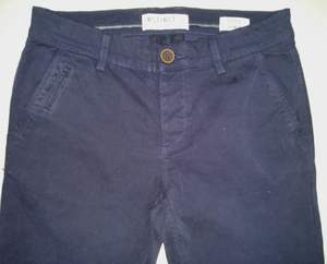 Chinos de marca para hombre de algodón hechos en Bangladesh prendas listas para exportar excedentes de ropa en stock - Product Image 3