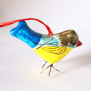 Adornos Navideños Colgantes de Pájaros Pintados a Mano en Papel Maché - Product Image 2