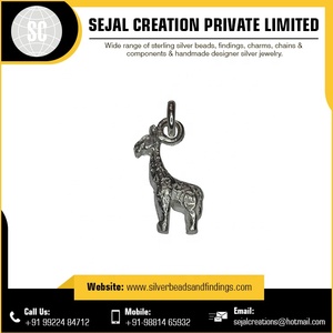 Breloque croix en argent sterling 925 du fournisseur indien Style religieux Motif religieux Bijoux plaqués argent - Product Image 6
