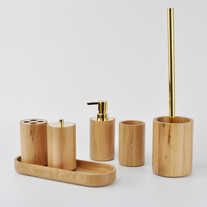 Juego de accesorios de baño de roble con forma de cilindro redondo de 6 piezas - Product Image 1