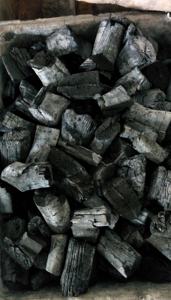 Ecológico Lychee blanco Shisha Hookah carbón palo bulto varios patrones inodoro sin humo madera dura barbacoa 5-6 horas 88-92% - Product Image 4