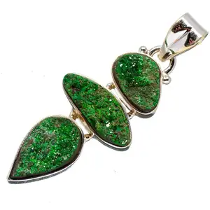 Colgante de Uvarovita Natural, Granate Verde Druzy, Plata de Ley 925, Hecho a Mano, Estilo Bohemio, Regalo de Compromiso, Boda, Fiesta, Joyería Fina - Product Image 1