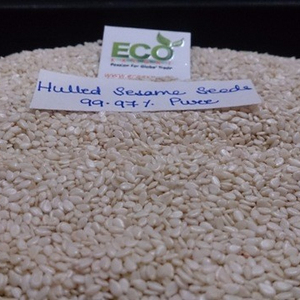Graines de sésame blanches naturelles et pures fabriquées indiennes avec un emballage de 50Kg, exportation depuis l'inde - Product Image 3