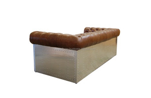 Canapé deux places en cuir véritable de style aviateur et Chesterfield, élégant mobilier de salon - Product Image 3