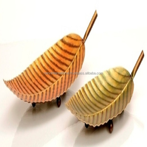 Tazón de metal de hierro personalizado ecológico Centro de mesa decorativo de estilo clásico en forma de hojas para regalos de negocios - Product Image 1