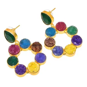 Bijoux faits à la main en laiton doré Boucles d'oreilles en pierres précieuses Druzy Onyx vert étonnant Bijoux en laiton plaqué or à la mode - Product Image 1