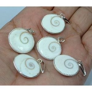 Gomati chakra colgante forma redonda colgante Grabado Cho Ku Rei símbolo de poder piedra preciosa natural chakra curación colgante - Product Image 6