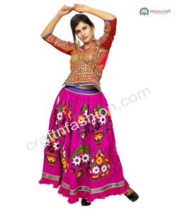 ดอกไม้ปักดีไซเนอร์ Kutch Lehenga-คุชราตแบบดั้งเดิม Chaniya-อินเดียดีไซเนอร์ Navratri เต้นรำกระโปรง - Product Image 5
