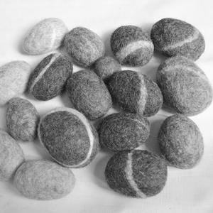 FSPB-001 écologique 100% nouvelle-zélande laine feutrée pierres boules népalais femmes artisans usine prix de gros tapis et ensembles - Product Image 1