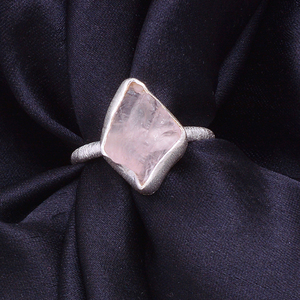 925Sterling Silver Natural Rough <b>Rose</b> <b>Quartz</b> Gemstone <b>Ring</b> Jewelry Fashionable <b>Ring</b> For Wedding Anniversary Engagement For Women - Product Image 3