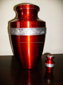 Juego de Tres Urnas de Cremación para Adultos, Estilo Americano, de Latón, Modelo FU-223, de Brassworld India, para Funerales - Product Image 5