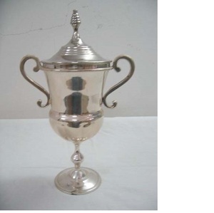 Trofeo de latón hecho a mano con técnica de soldadura - Product Image 1