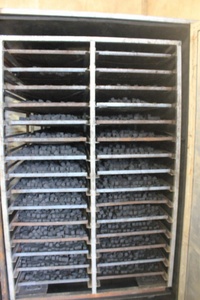 Briquette de charbon de bois de noix de coco 100% de qualité supérieure pour Shisha/narguilé d'Indonésie - Product Image 4