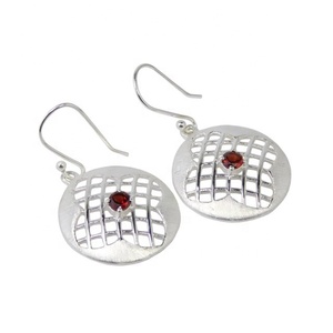 Offre Spéciale boucle d'oreille en argent Sterling 925 avec grenat pierre précieuse Vintage nouveaux bijoux de mode Nickel sans plomb pour cadeau ou tenue de fête - Product Image 1