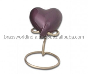 Urne funérailles en forme de cœur par Brassworld inde - Product Image 2