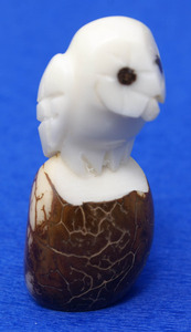 รูปปั้นนกฮูกขั้วโลกหิมะทำด้วยมือสีขาวสไตล์ทะเลแกะสลักศิลปะจากเอกวาดอร์งานฝีมือธรรมชาติที่มีรูปสัตว์ - Product Image 2