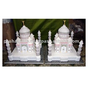 Miniatura Blanca Tallada a Mano del Taj Mahal - Product Image 1