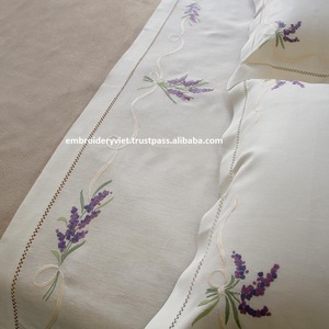 Juego de Ropa de Cama de Hotel de 5 Estrellas con Bordado a Mano de Lavanda Morada - Product Image 3