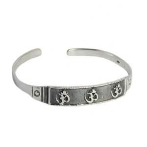 Om Lord Bracelet en argent sterling massif 925 plaqué rhodium Style vintage Bracelets unis Cadeau parfait Ses bijoux en argent en gros - Product Image 1