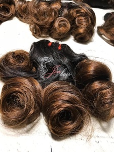 Perruque de cheveux humains 100% de meilleure qualité cheveux ondulés super doublement étirés cheveux bruts vietnamiens soyeux et lisses - Product Image 3