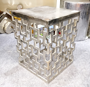 Taburete lateral moderno, taburete de METAL dorado para jardín - Product Image 6