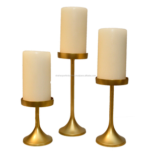 Ensemble décoratif de luxe de bougeoir de pilier en métal de couleur d'or de 3 pour la maison et la décoration de table de mariage bougeoir - Product Image 1
