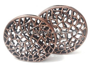 Grande urne à fleurs en métal cuivré - Product Image 6