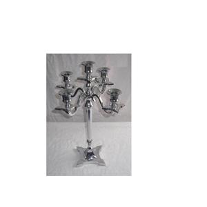 Candélabres à base d'angle à bords de haute qualité en fonte d'aluminium avec finition polonaise miroir Candélabres de décoration de table de mariage - Product Image 5