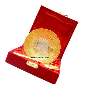 Ensemble de cuillères bol en plaqué or et argent avec plateau dans une boîte en velours rouge Cadeau de retour de mariage indien, faveur de Diwali et cadeau de festival - Product Image 5