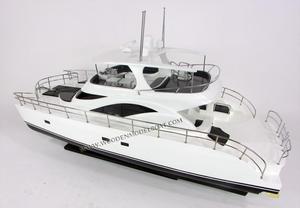 Bateau en bois princesse CATAMARAN, jouet artisanal, couleur argent, modèle de bateau en bois - Product Image 2