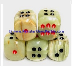 Dés en onyx vert de la plus haute qualité, matériau en pierre polie - Product Image 5