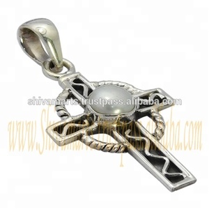 Stylish S925 Sterling Silver <b>Cross</b> Pendant New Design With Pearl Gemstone Gemstone Silver Plated Fine Jewelry Pendants & <b>Charms</b> - Product Image 2