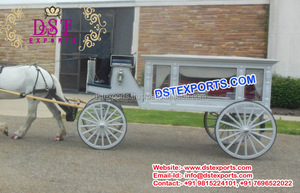 Carruaje Fúnebre Moderno de Diseño Personalizado con Remolque de Caballos, en Color a Elección, con Materiales de Metal y Madera - Product Image 6