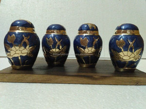 Mini urne de crémation souvenir "par Brassworld fournitures de funérailles indiennes - Product Image 4