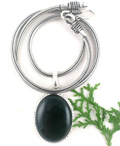 จี้หินอัญมณีรูปวงรีสีเลือดธรรมชาติเครื่องประดับเงินสเตอร์ลิงชุบทองของขวัญขายส่งที่สวยงามสำหรับผู้หญิง - Product Image 2