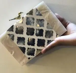 Acryl Epoxyhars Metalen Clutch Tas Voor Bruiloft Feestkleding Sierlijke Tas Met Schouderketting Tegen Goedkope Prijs Door Luxe Ambachten