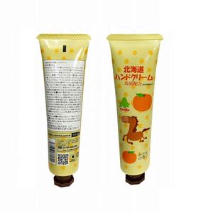 2023 meilleure vente en gros japon Hokkaido huile de cheval 30g crème pour les mains parfum d'orange acide hyaluronique hydratant nourrissant la peau - Product Image 1