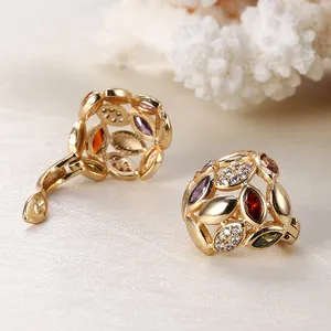 Wholesale 2018 New Fashion jewellery Low Price 18K Gold Plated Brass Most Beautiful Earrings Jewelry For Ladies