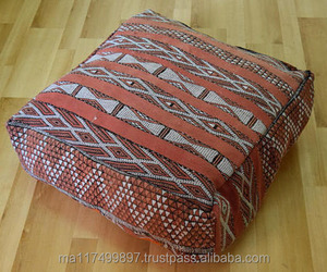 Fabuloso Puf Cuadrado Marroquí Azilal Hecho a Mano, 60x60x20cm, Plegable, Taburete Otomano Antiguo para el Hogar - Product Image 1