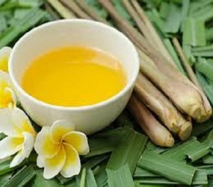 <b>100</b>% Pure Lemongrass Oil From India - Product Image 6