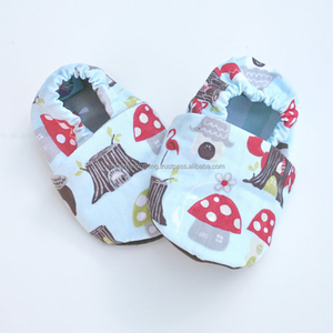 Bottines de bébé 100% coton avec étiquette privée, bottes pour nouveau-né en coton biologique, en tissu - Product Image 1