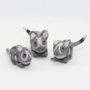 FCT-007, Feutre Pointillé Souris Chat Jouets Feutré par Compétents et Talentueux Artisanes du Népal à partir de la Laine de Nouvelle-Zélande - Product Image 4
