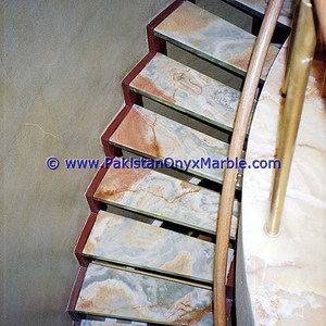 Marches d'escalier en ONYX, belles pièces - Product Image 3