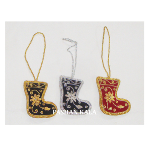 Petit chaussette de Noël à trois couleurs pour ornement suspendu, utilisé pour la décoration de la maison - Product Image 1