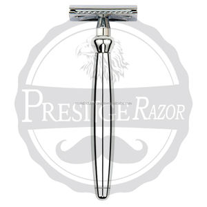 Rasoir de sécurité en acier inoxydable à double tranchant PRESTIGE PR-1534 argenté avec poignée confortable à rainures croisées pour le rasage du visage pour hommes - Product Image 3