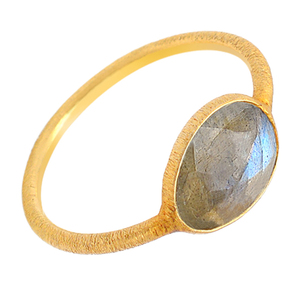 Bague en argent sterling 925 avec pierre précieuse de labradorite naturelle avec bague unie plaquée or bijoux bague à la mode pour cadeau de mariage. - Product Image 3